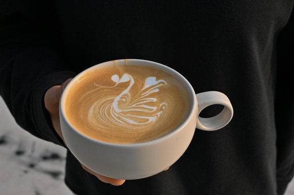 L'influence Féminine sur le Style Urbain : Quand la Mode de Rue Devient Art